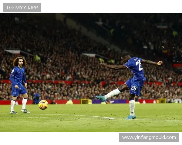 切尔西足球明星专属靴子图片展示与解析尽显运动魅力与时尚风范 切尔西足球明星专属靴子图片展示与解析尽显运动魅力与时尚风范