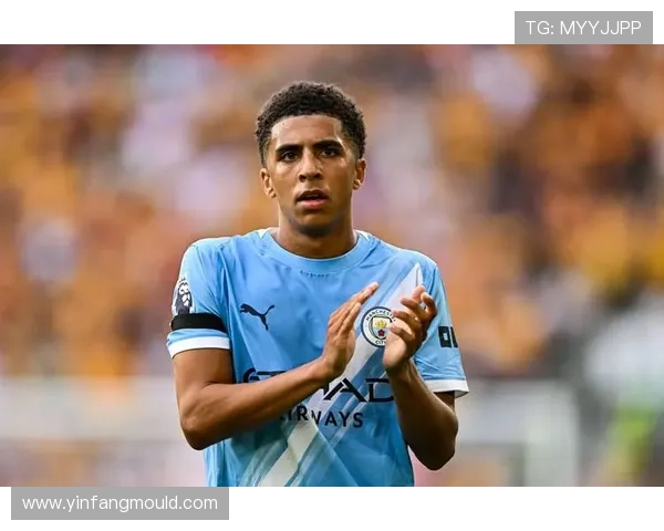 刘易斯足球明星有哪些及其在足球界的影响与成就解析