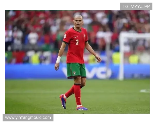 足球明星佩佩是否已经宣布退役消息及未来计划分析