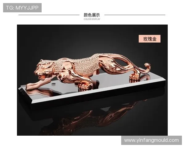 足球明星汽车摆件小巧精致为爱车增添个性魅力的完美选择