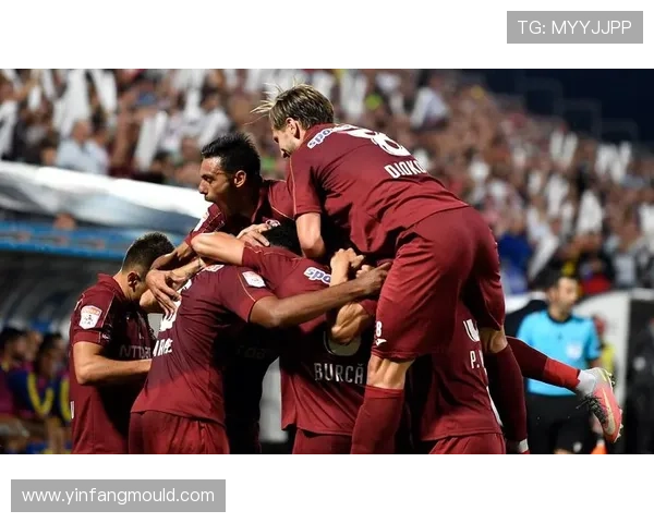 卢萨卡足球明星盘点及其在国际赛场上的辉煌成就分析